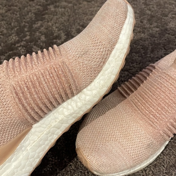 ADIDAS ULTRABOOST SLIP ON NO LACES - Picture 4 of 8